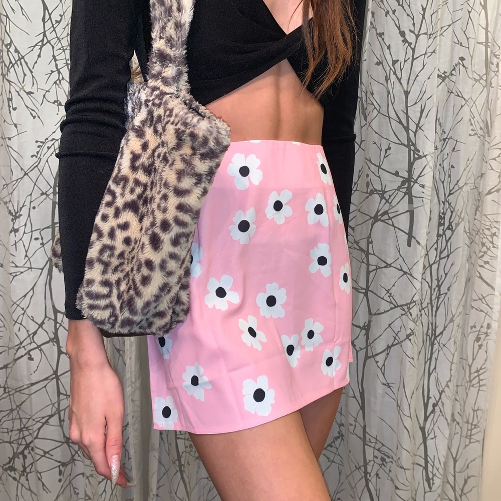 size 4 princess polly pink flower mini skirt